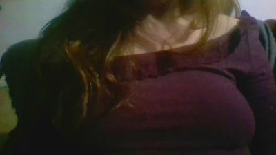 Carolinah99 live cam on Cam4