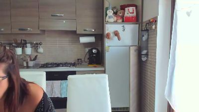 Carolyne2023 live cam on Cam4