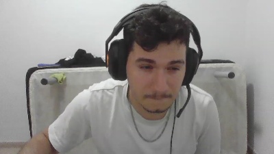 Caros2979 live cam on Cam4