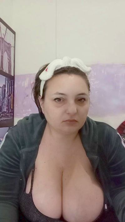 Cartrix live cam on Cam4