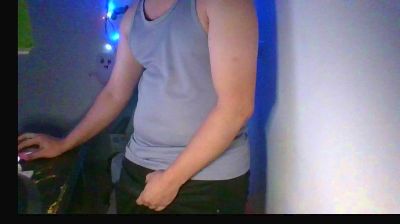 Casper_32 live cam on Cam4