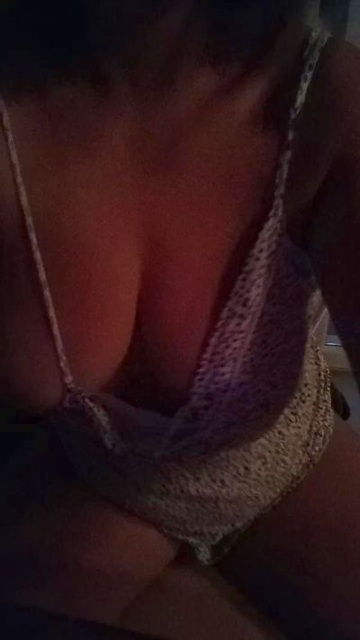 Cassandra64 live cam on Cam4