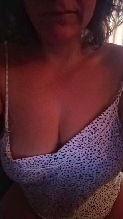 Cassandra64 live cam on Cam4