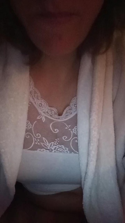 Cassandra64 live cam on Cam4