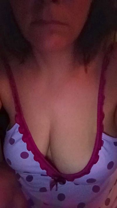 Cassandra64 live cam on Cam4