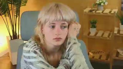 CassyFurlow live cam on Cam4