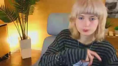 CassyFurlow live cam on Cam4