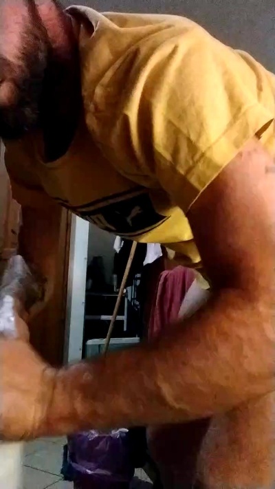 Castelliroman live cam on Cam4