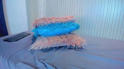 CataleyaCurvy live cam on Cam4