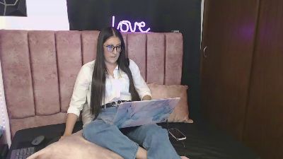 Catalina18Eyes live cam on Cam4