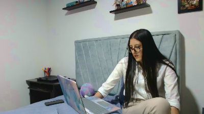 Catalina18Eyes live cam on Cam4