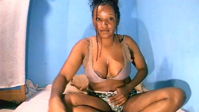 Cathya05 live cam on Cam4