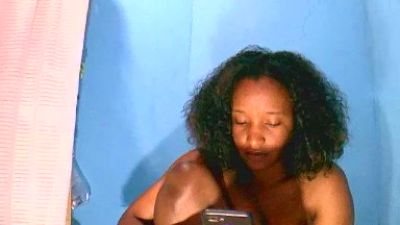 Cathya05 live cam on Cam4