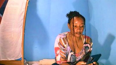 Cathya05 live cam on Cam4