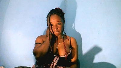 Cathya05 live cam on Cam4