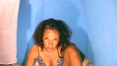 Cathya05 live cam on Cam4