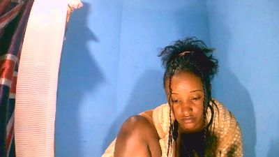 Cathya05 live cam on Cam4