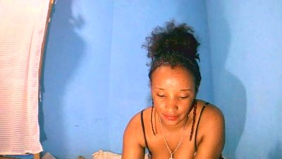Cathya05 live cam on Cam4
