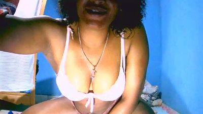 Cathya05 live cam on Cam4
