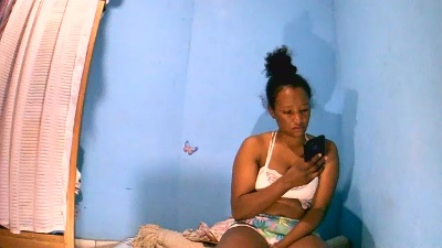 Cathya05 live cam on Cam4