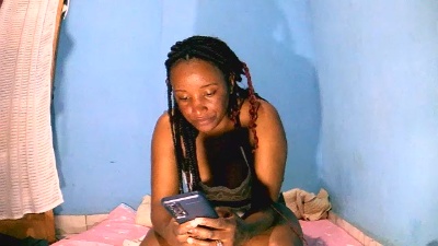 Cathya05 live cam on Cam4