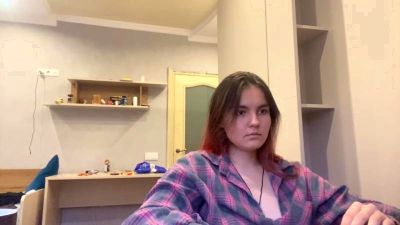 CatinaDreckman live cam on Cam4