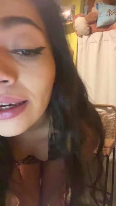 Catmorena22 live cam on Cam4
