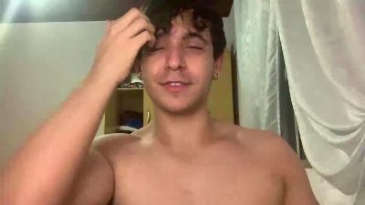 Cazzinn live cam on Cam4