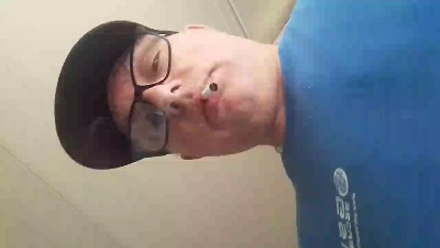 Cazzo_duro79 live cam on Cam4