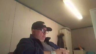 Cazzo_duro79 live cam on Cam4