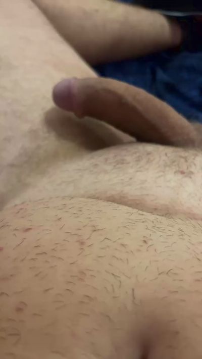 Cazzzoduro69 live cam on Cam4