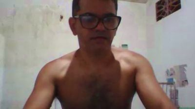 Cebr4747 live cam on Cam4