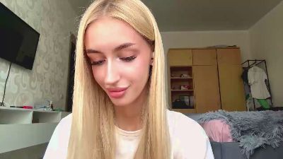 CecilleMulkey live cam on Cam4