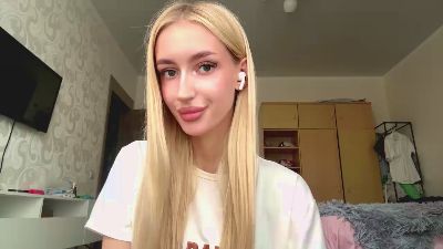 CecilleMulkey live cam on Cam4