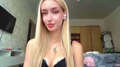 CecilleMulkey live cam on Cam4