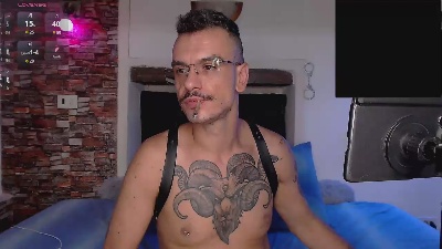 Cek_186 live cam on Cam4