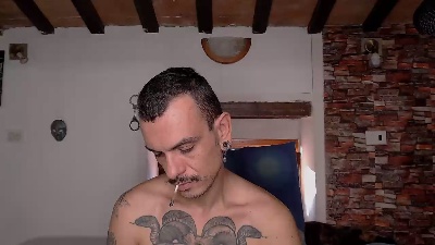 Cek_186 live cam on Cam4