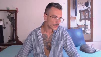 Cek_186 live cam on Cam4
