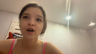 CelineLundburg live cam on Cam4