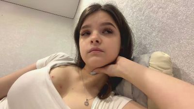 CelineLundburg live cam on Cam4