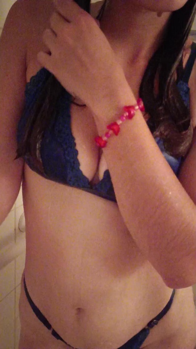 Celynia live cam on Cam4