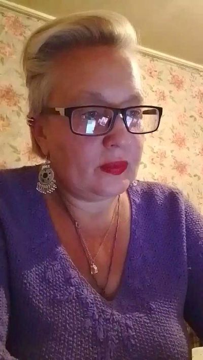 CerdAyaz live cam on Cam4
