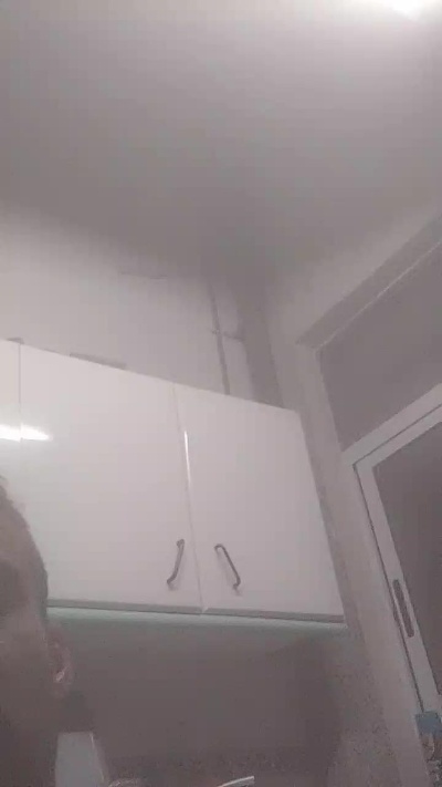 Cerditoi live cam on Cam4