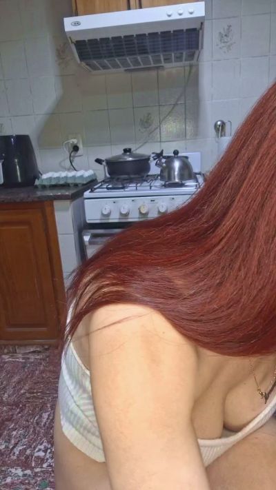 Cerecita888 live cam on Cam4