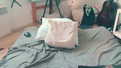 CeriseLapine live cam on Cam4