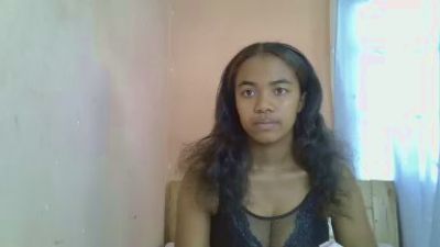 Chaitee live cam on Cam4