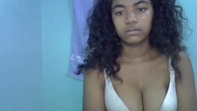 Chaitee live cam on Cam4