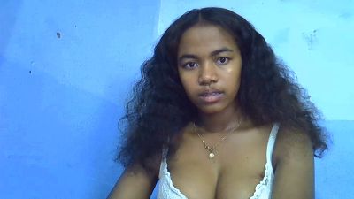Chaitee live cam on Cam4