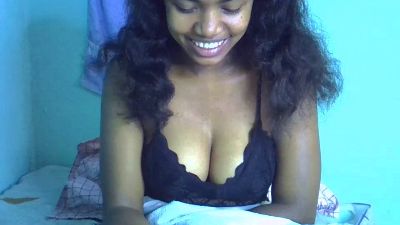 Chaitee live cam on Cam4