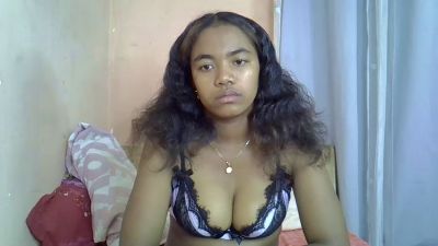 Chaitee live cam on Cam4